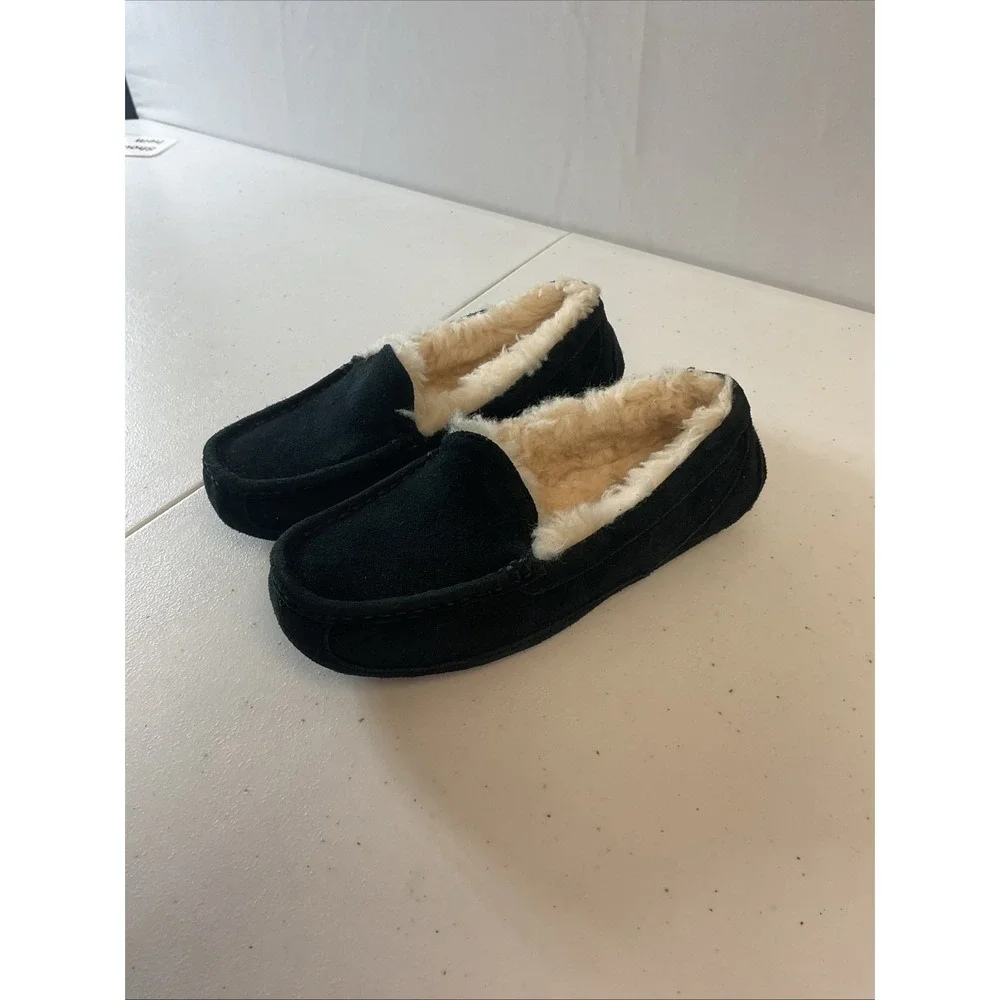 UGG Ansley Slipper Suede Kid‎ Youth 3 BlackShearling Lining Slip On Driver